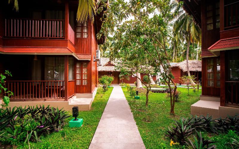 Coral Reef Resort & Spa, Havelock image