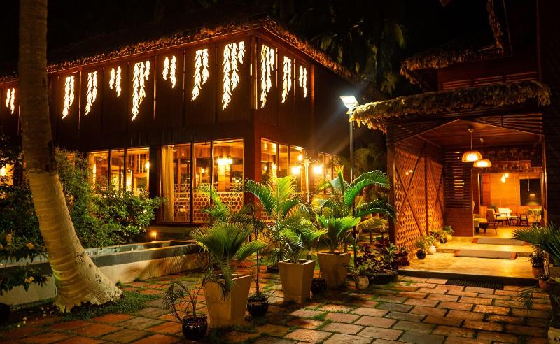 Coral Reef Resort & Spa, Havelock image