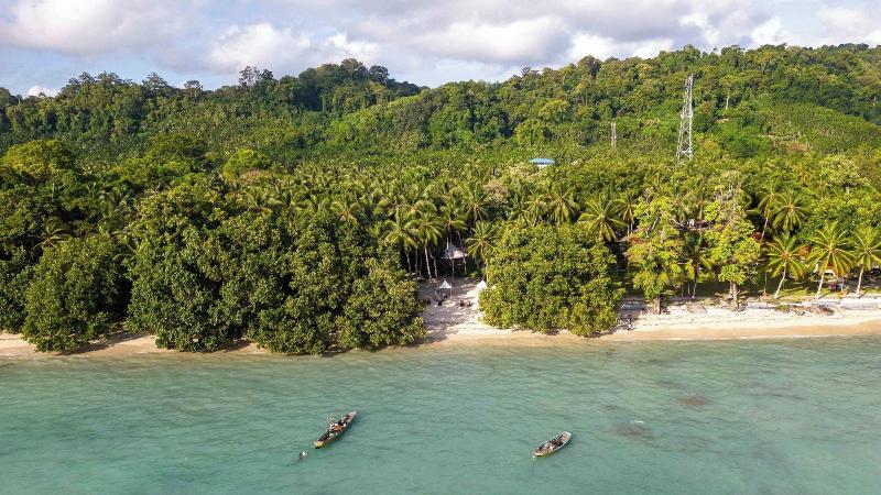 Coral Reef Resort & Spa, Havelock image