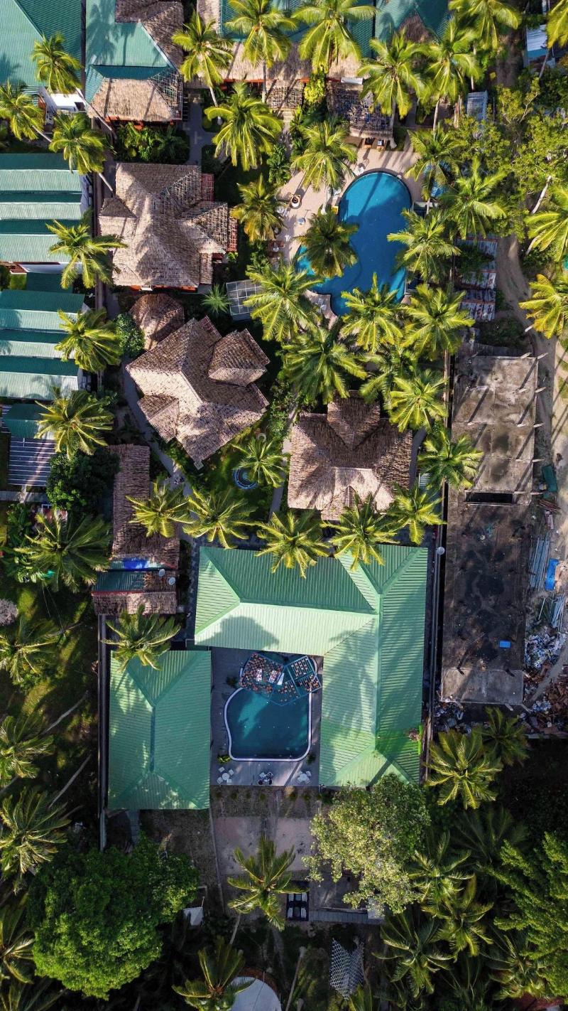 Coral Reef Resort & Spa, Havelock image