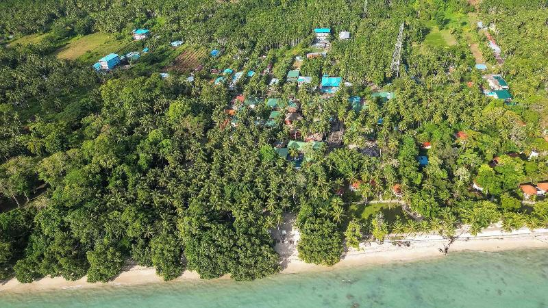 Coral Reef Resort & Spa, Havelock image