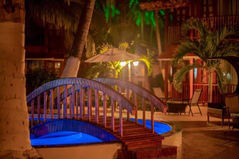 Coral Reef Resort & Spa, Havelock image