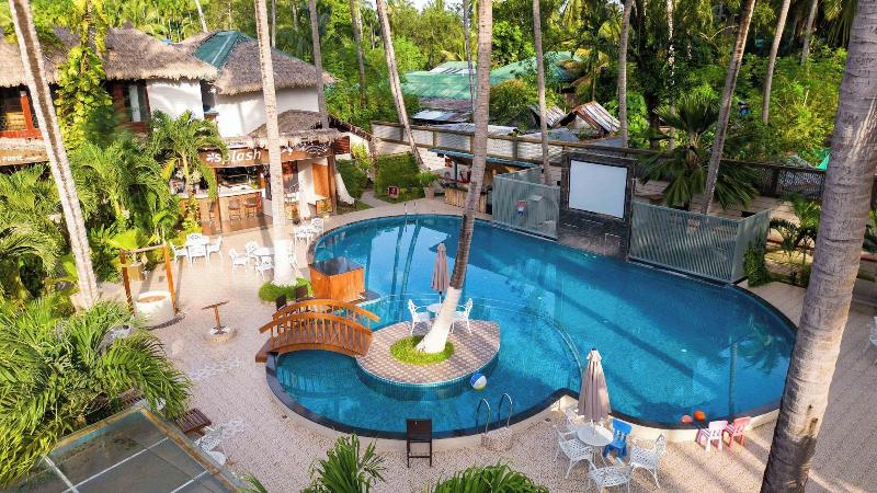 Coral Reef Resort & Spa, Havelock image