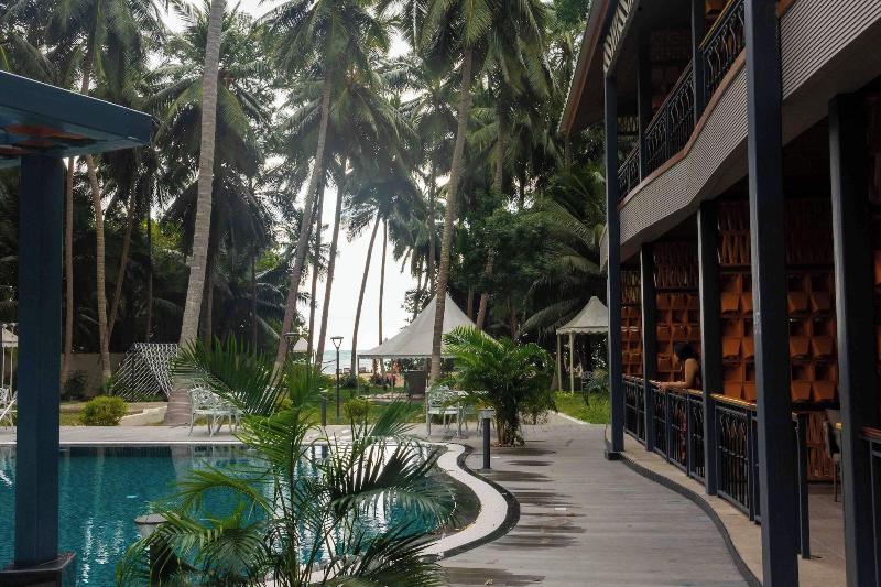 Coral Reef Resort & Spa, Havelock image