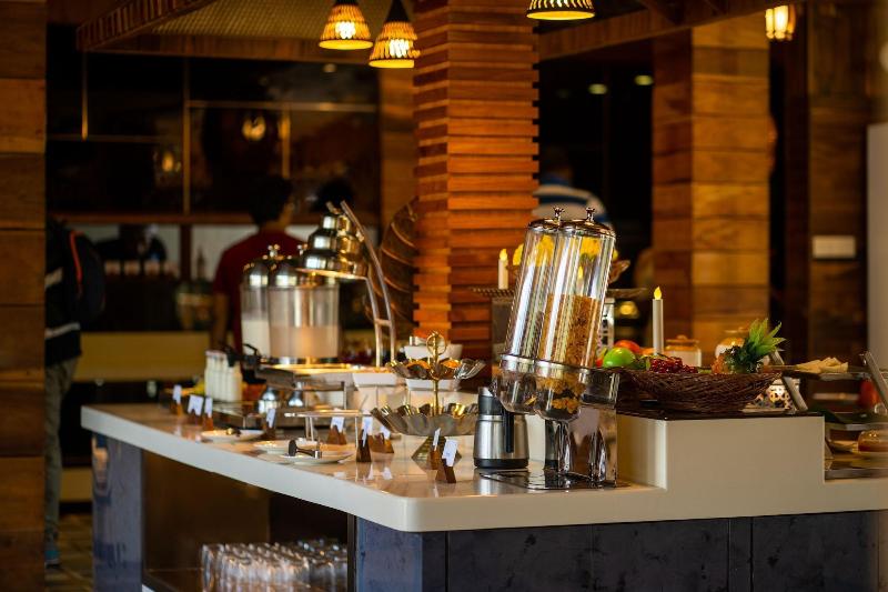 Coral Reef Resort & Spa, Havelock image