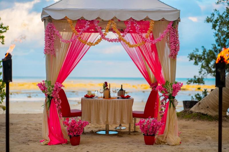 Coral Reef Resort & Spa, Havelock image