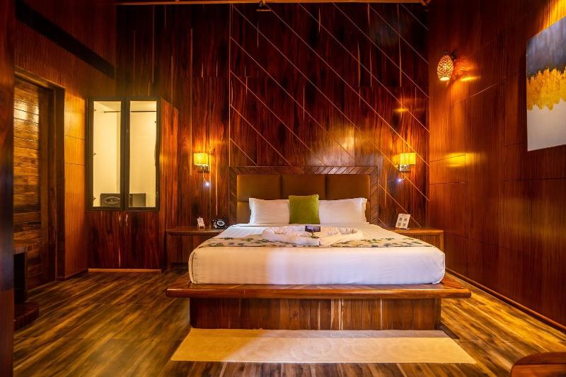 Coral Reef Resort & Spa, Havelock image