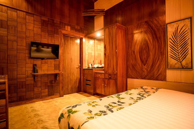 Coral Reef Resort & Spa, Havelock image