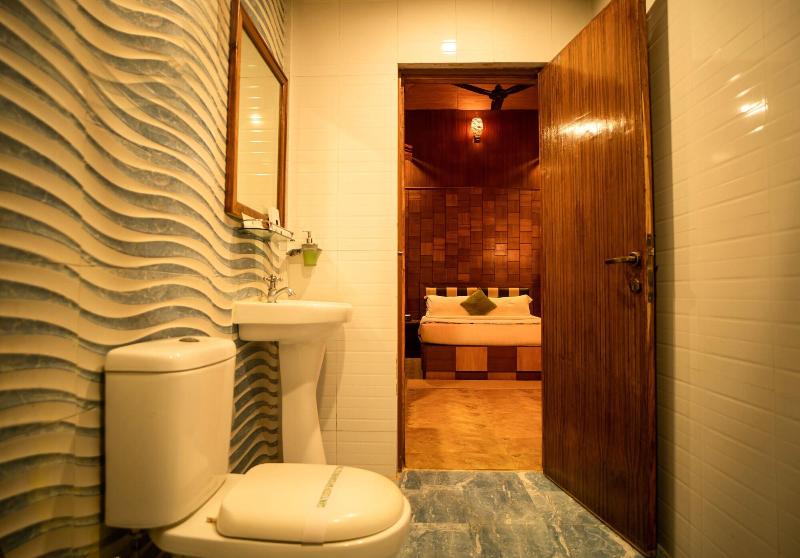 Coral Reef Resort & Spa, Havelock image