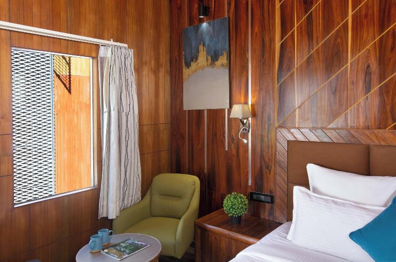 Coral Reef Resort & Spa, Havelock image