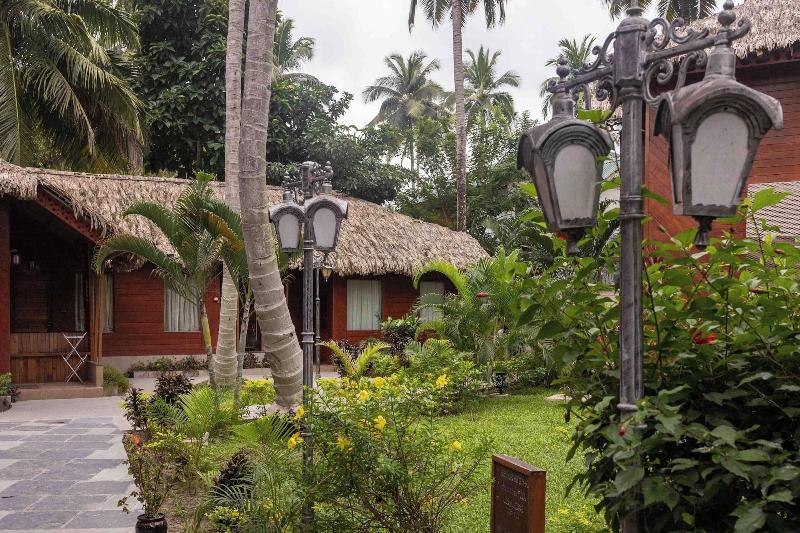 Coral Reef Resort & Spa, Havelock image