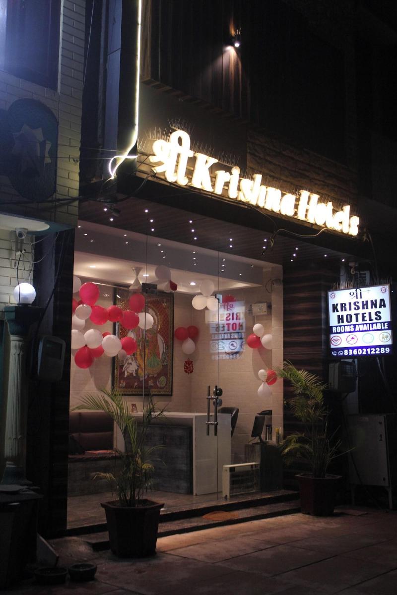 Goroomgo Shree Krishna Hotels Amritsar 2