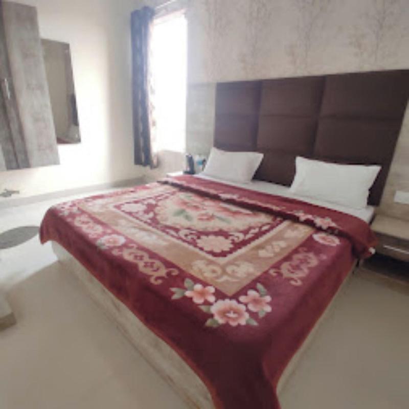Goroomgo Shree Krishna Hotels Amritsar 4