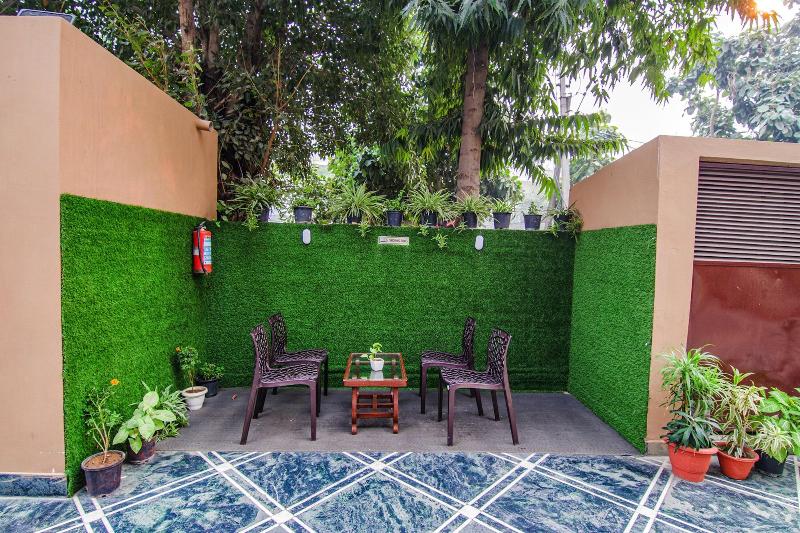 Fabhotel Prime The Rivlet Mg Road image