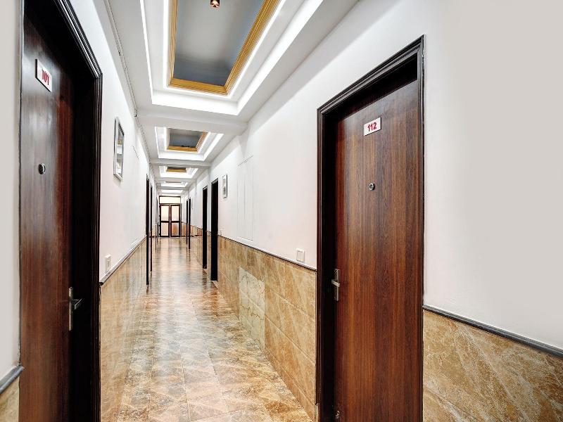Fabhotel Prime The Rivlet Mg Road image