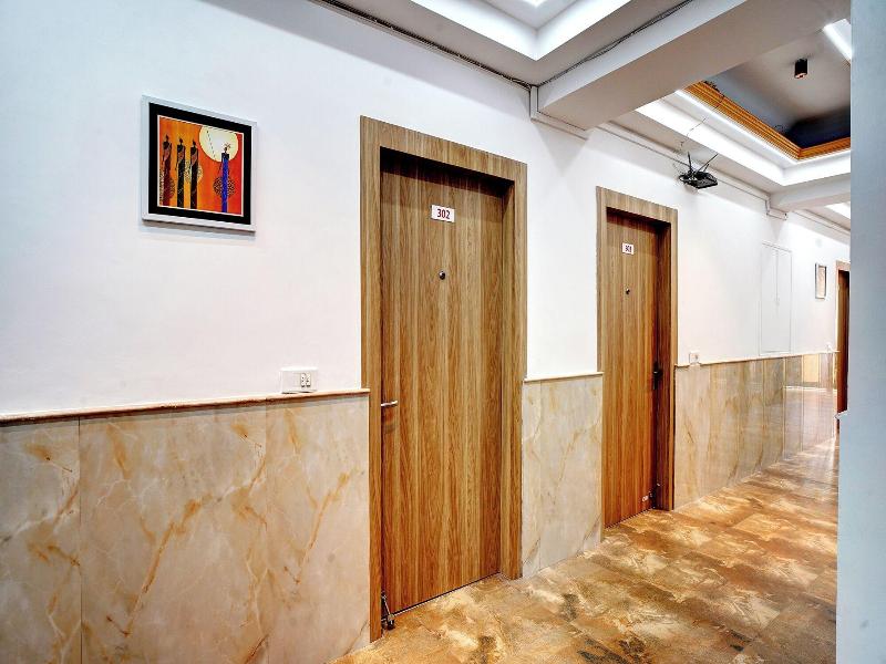 Fabhotel Prime The Rivlet Mg Road image