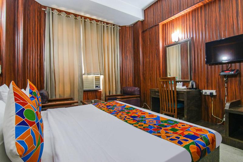 Fabhotel Prime The Rivlet Mg Road image