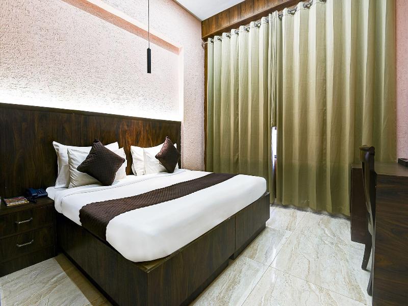 Fabhotel Prime The Rivlet Mg Road image