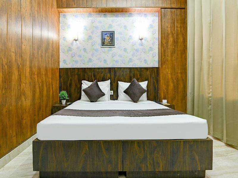 Fabhotel Prime The Rivlet Mg Road image