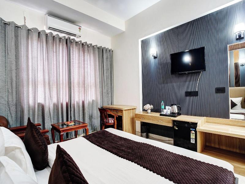 Fabhotel Prime The Rivlet Mg Road image