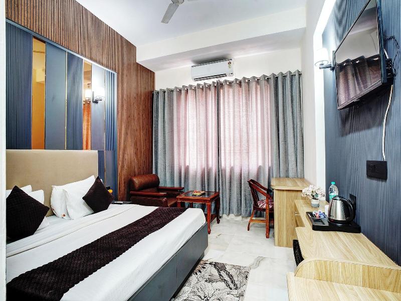 Fabhotel Prime The Rivlet Mg Road image
