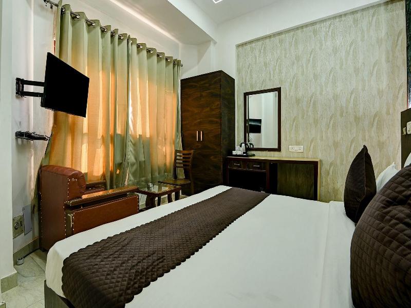 Fabhotel Prime The Rivlet Mg Road image