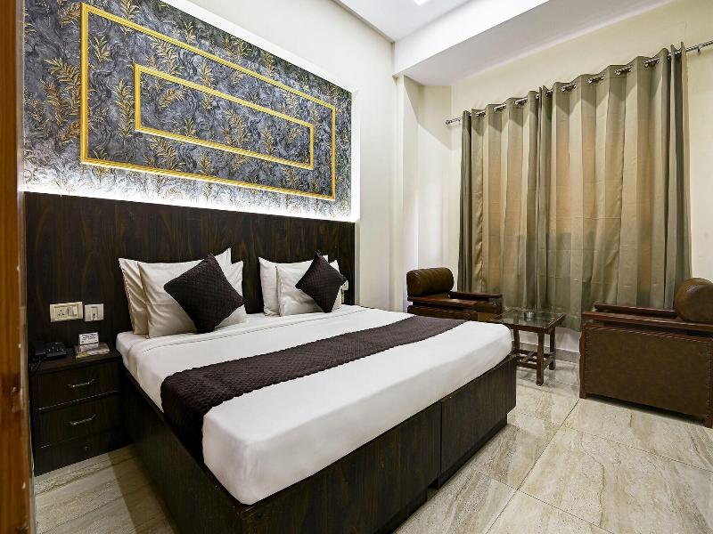 Fabhotel Prime The Rivlet Mg Road image