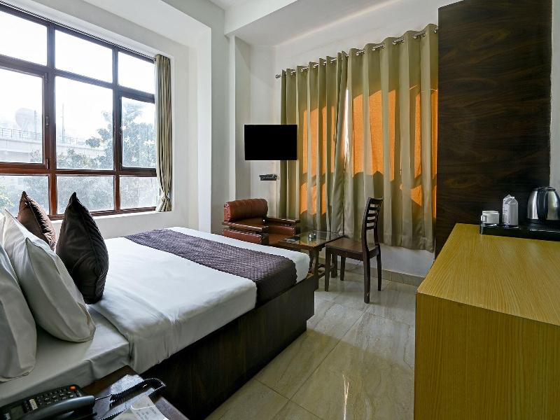 Fabhotel Prime The Rivlet Mg Road image