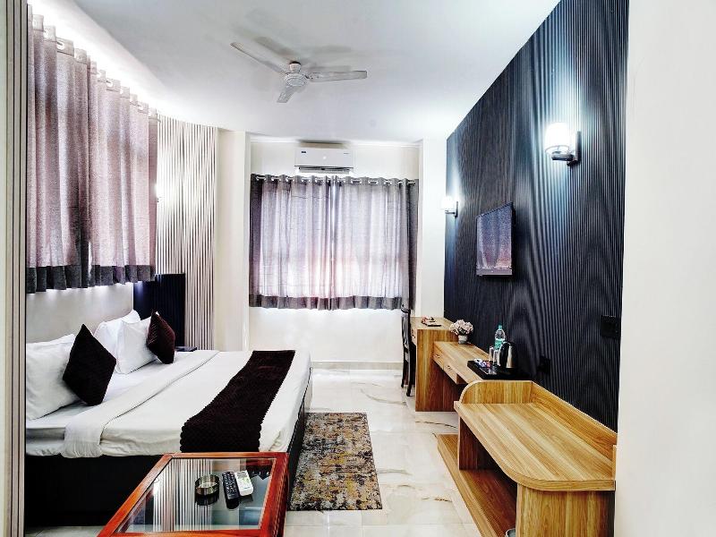 Fabhotel Prime The Rivlet Mg Road image