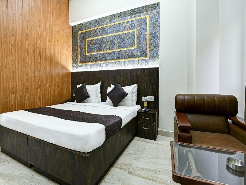 Fabhotel Prime The Rivlet Mg Road image