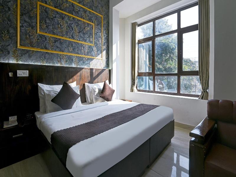 Fabhotel Prime The Rivlet Mg Road image
