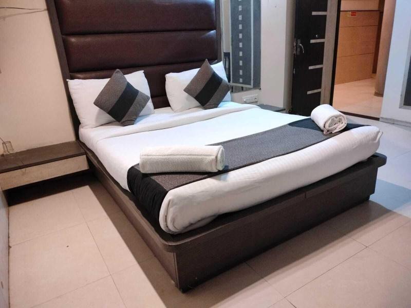 Hotel Al Zam Zam image