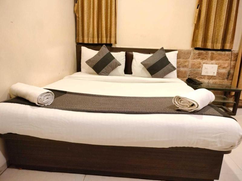 Hotel Al Zam Zam image