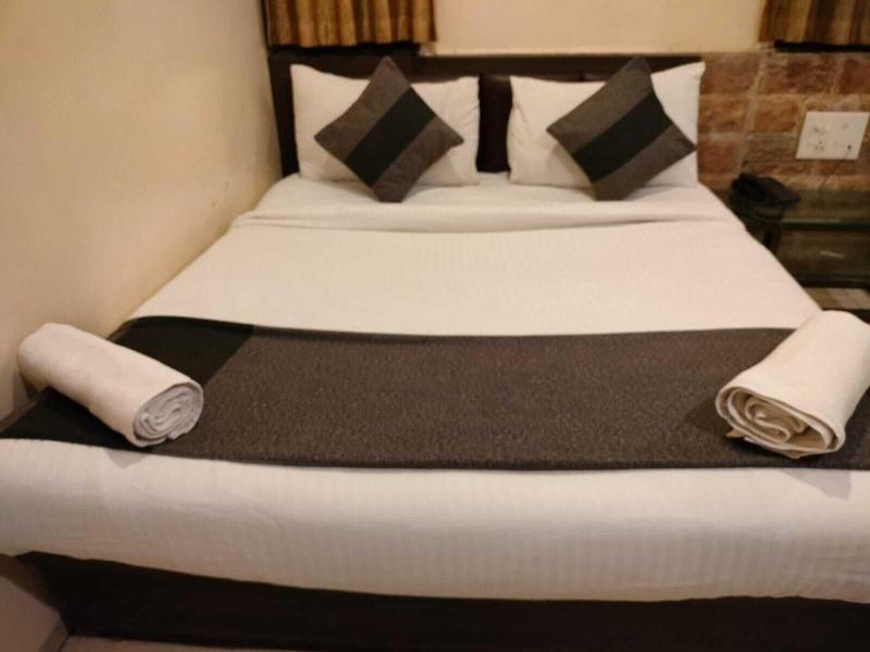 Hotel Al Zam Zam image