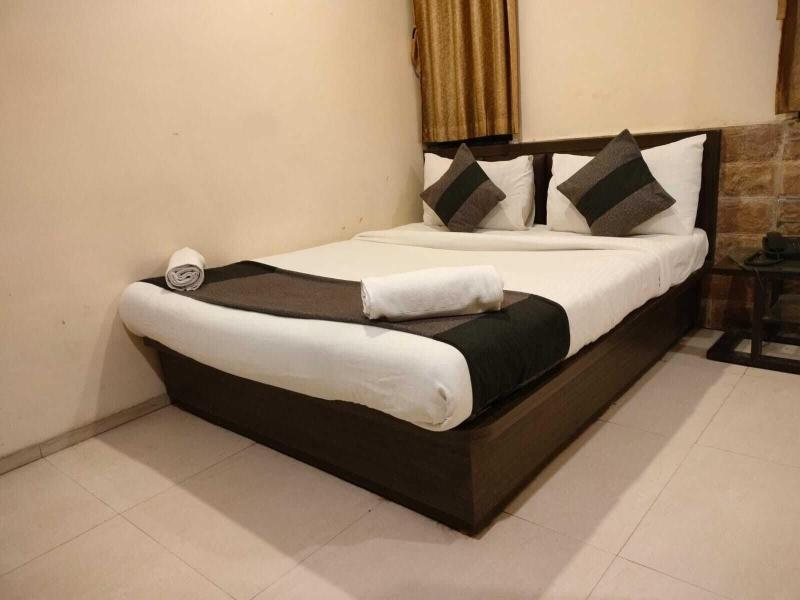 Hotel Al Zam Zam image