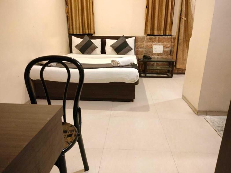 Hotel Al Zam Zam image