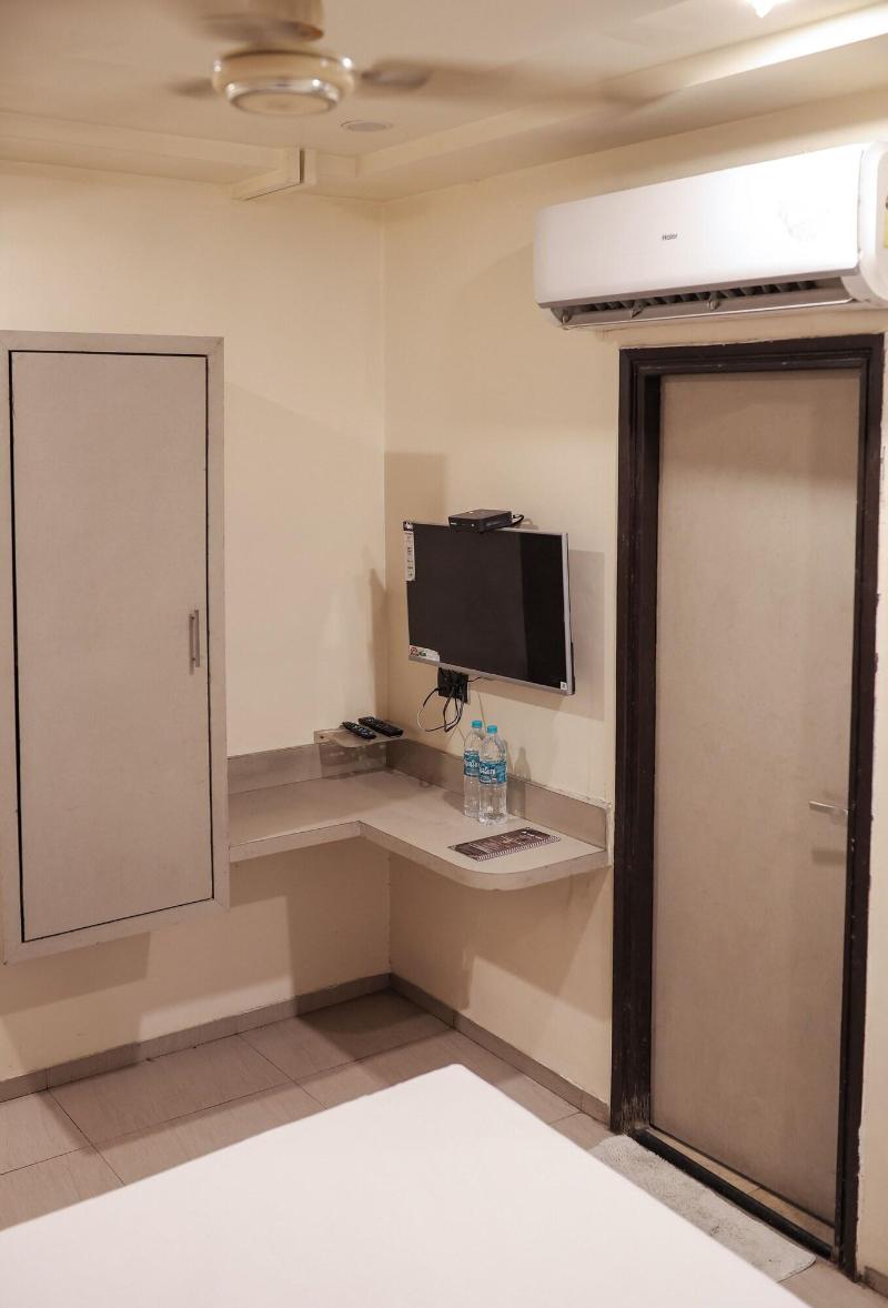 Hotel Al Zam Zam image