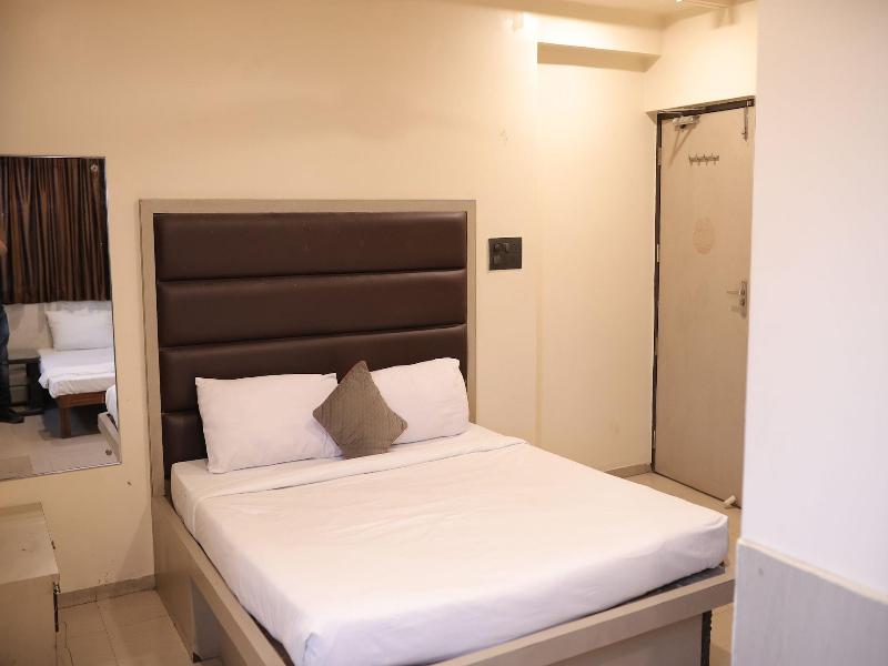 Hotel Al Zam Zam image