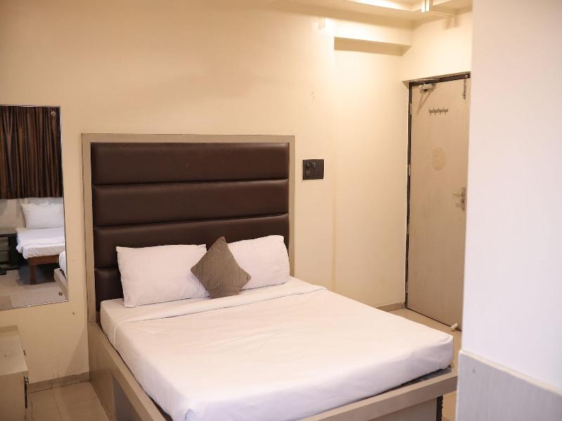 Hotel Al Zam Zam image