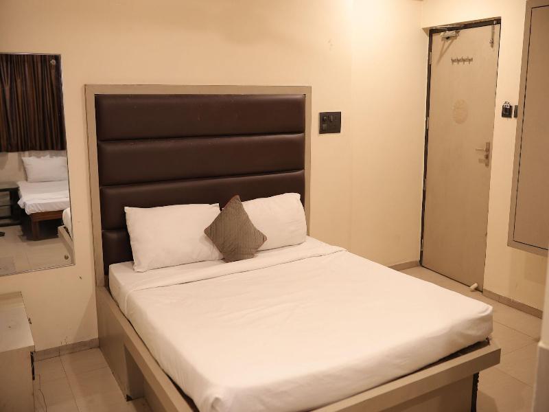 Hotel Al Zam Zam image