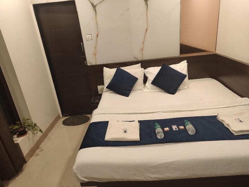 Anand Palace image