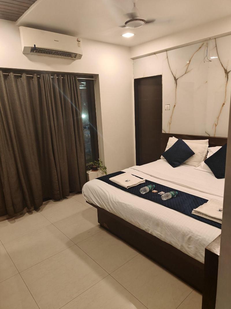 Anand Palace image