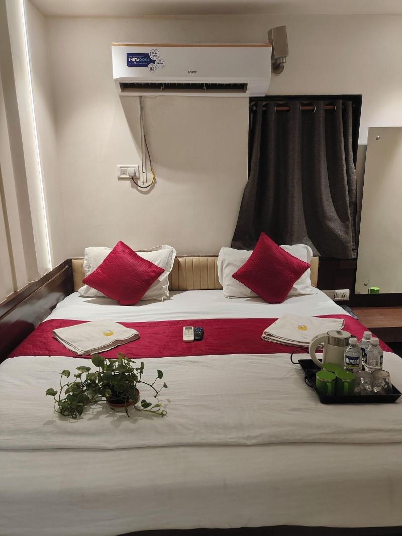 Anand Palace image
