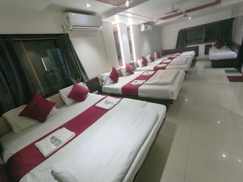 Anand Palace image