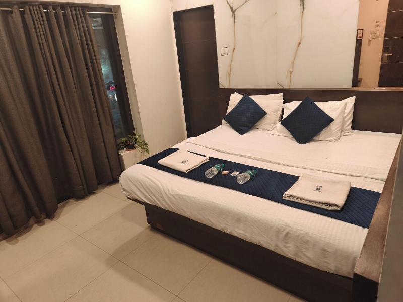 Anand Palace image