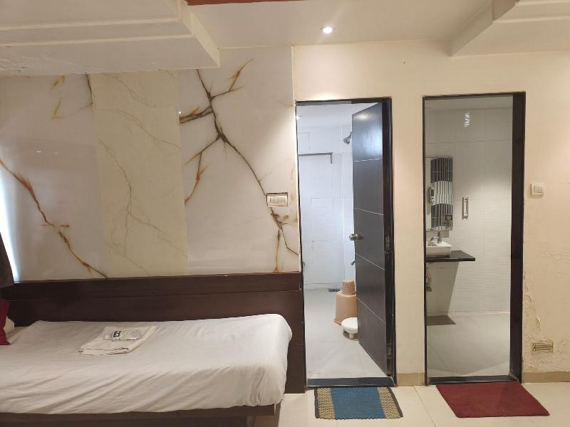 Anand Palace image