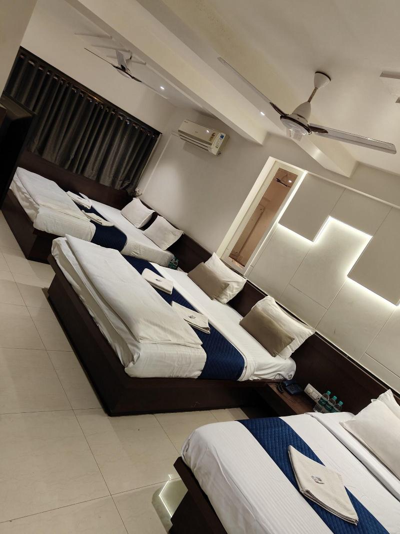 Anand Palace image