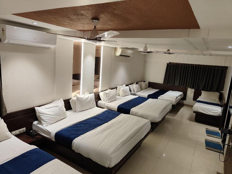 Anand Palace image