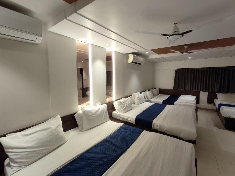 Anand Palace image