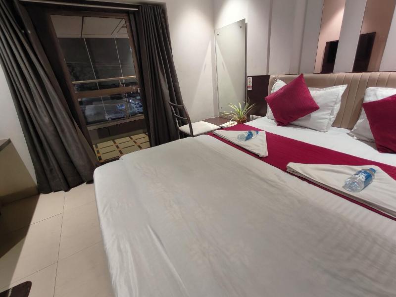 Anand Palace image